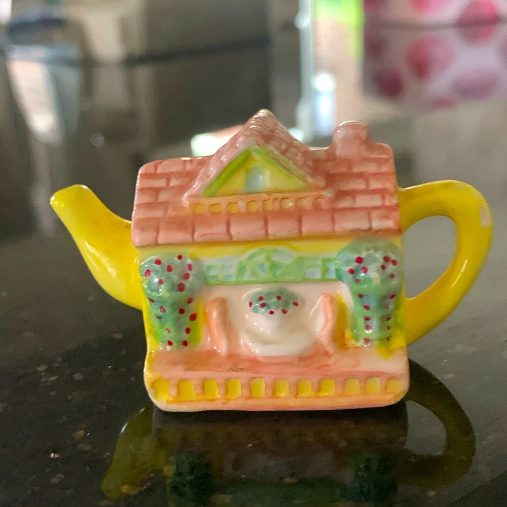 Red Rose mini teapot figurine house ceramic
